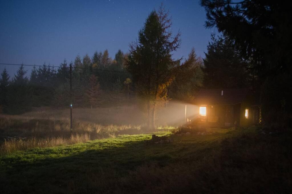 Hut In The Mid. Of Nowhere + Priv Pond+3 Ha Darzkowo Bagian luar foto